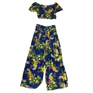 Flying Tomato Top and Bottom set